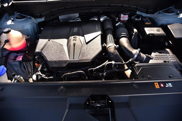 Hyundai Santa Cruz Vehicle Full-screen Gallery Image 30