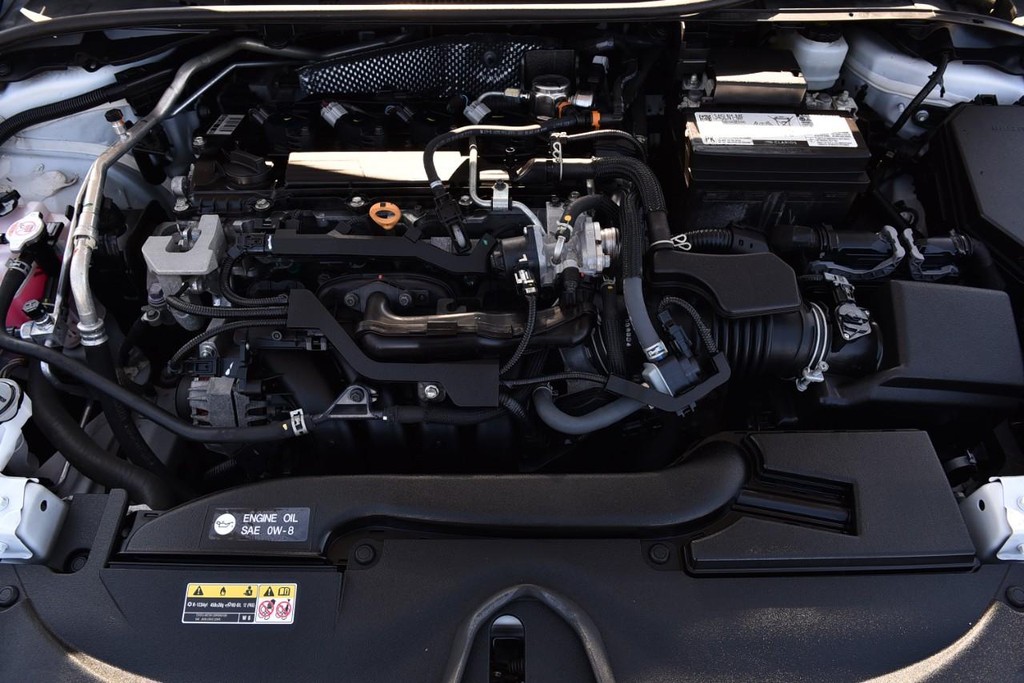 Toyota Corolla Vehicle Full-screen Gallery Image 19