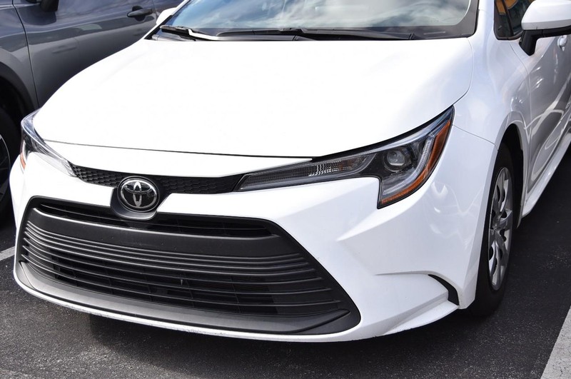 Toyota Corolla Vehicle Image 02