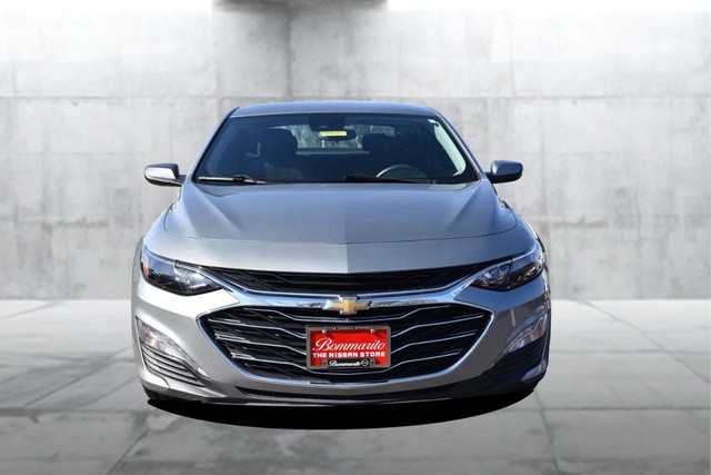 Chevrolet Malibu Vehicle Full-screen Gallery Image 04
