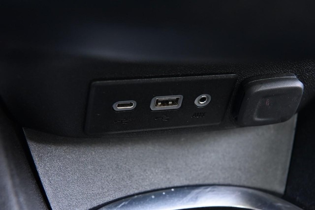 Chevrolet Malibu Vehicle Full-screen Gallery Image 15