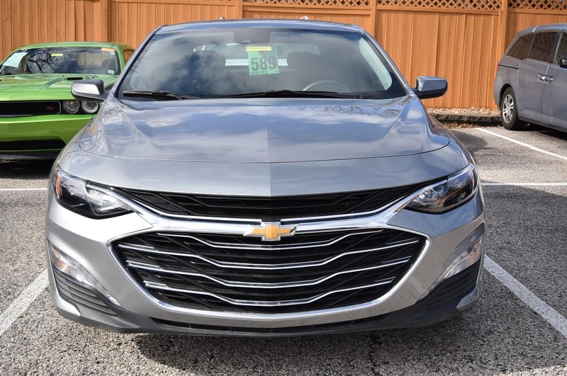 Chevrolet Malibu Vehicle Full-screen Gallery Image 03