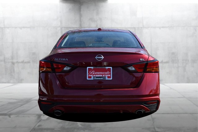 Nissan Altima Vehicle Image 06