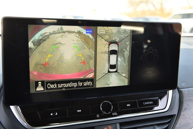 Nissan Altima Vehicle Image 13