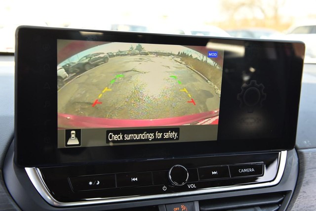 Nissan Altima Vehicle Image 15