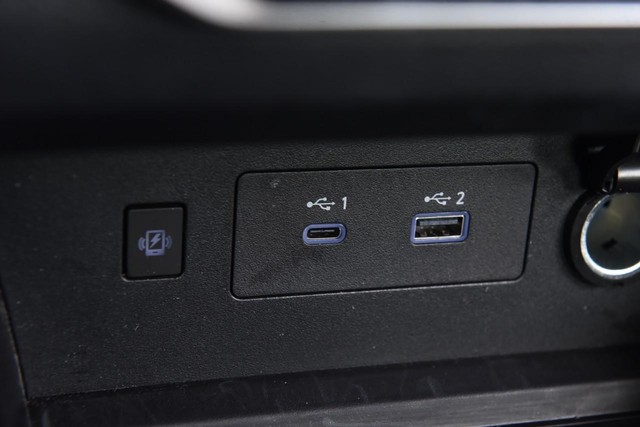 Nissan Altima Vehicle Image 19