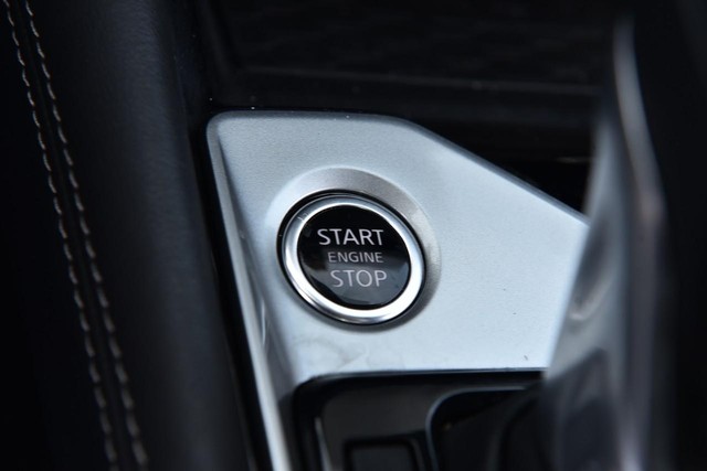 Nissan Altima Vehicle Image 20