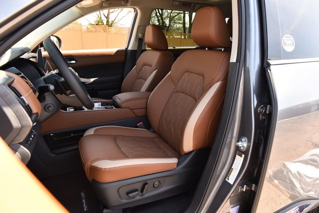 Nissan Pathfinder Vehicle Image 25