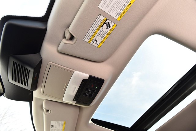 Nissan Pathfinder Vehicle Image 27