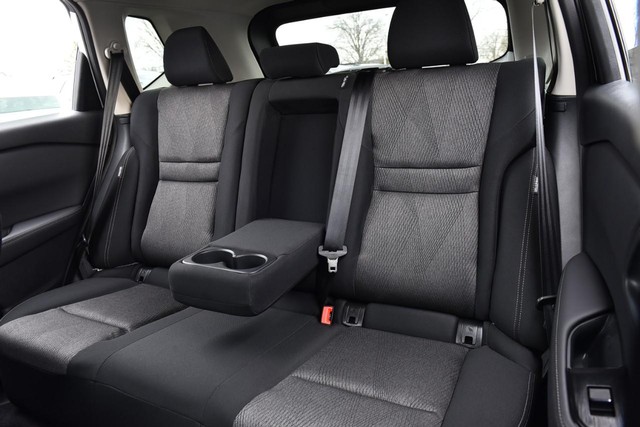 Nissan Rogue Vehicle Image 21