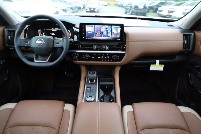 Nissan Pathfinder Vehicle Image 24