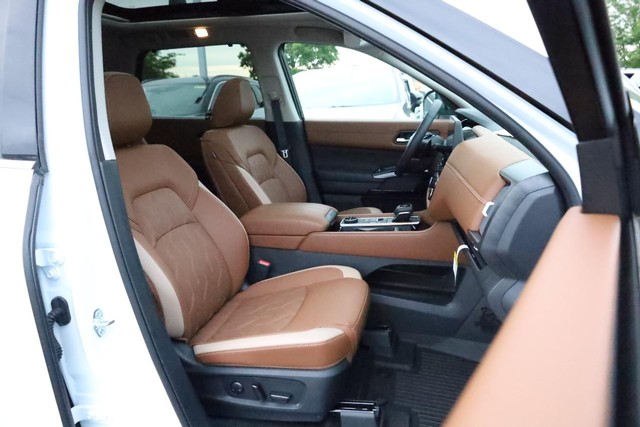 Nissan Pathfinder Vehicle Image 27