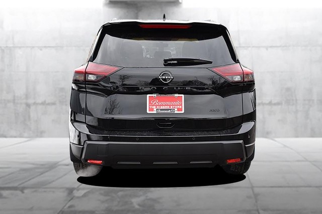 Nissan Rogue Vehicle Image 06