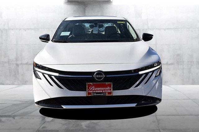 Nissan Sentra Vehicle Image 04