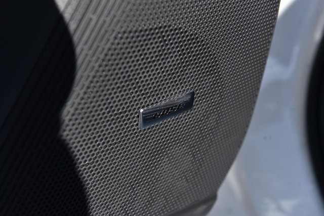 Nissan Sentra Vehicle Image 10