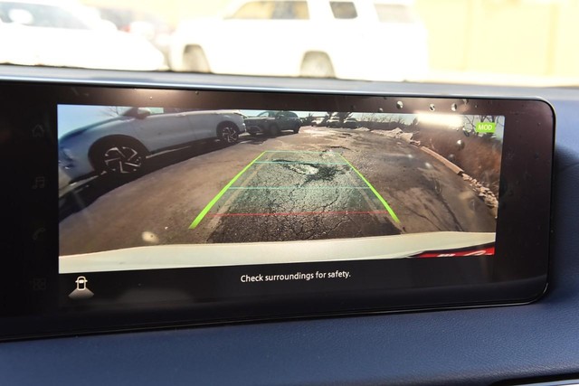 Nissan Sentra Vehicle Image 16