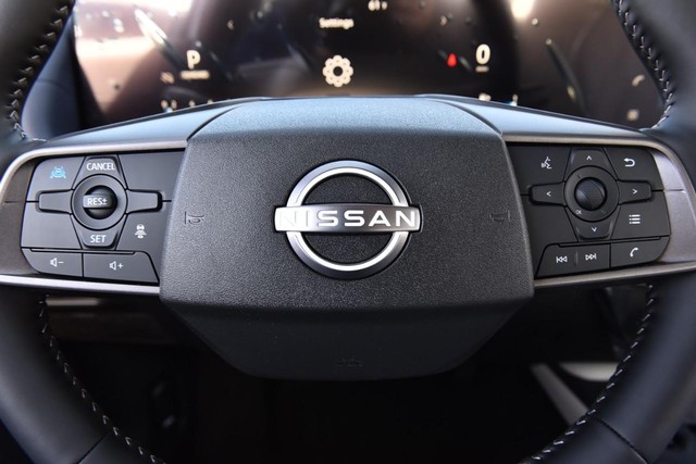 Nissan Sentra Vehicle Image 23