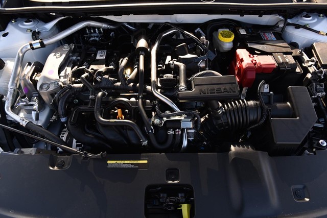 Nissan Sentra Vehicle Image 30