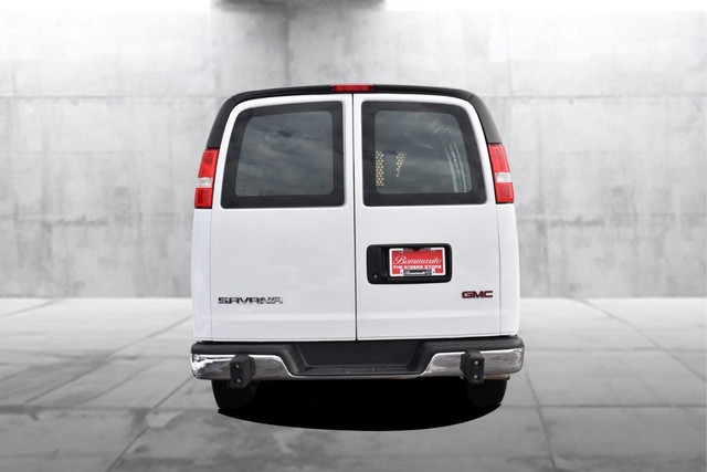 GMC Savana Cargo Van Vehicle Image 06