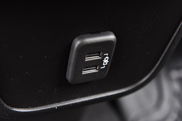 Chevrolet Equinox Vehicle Image 24