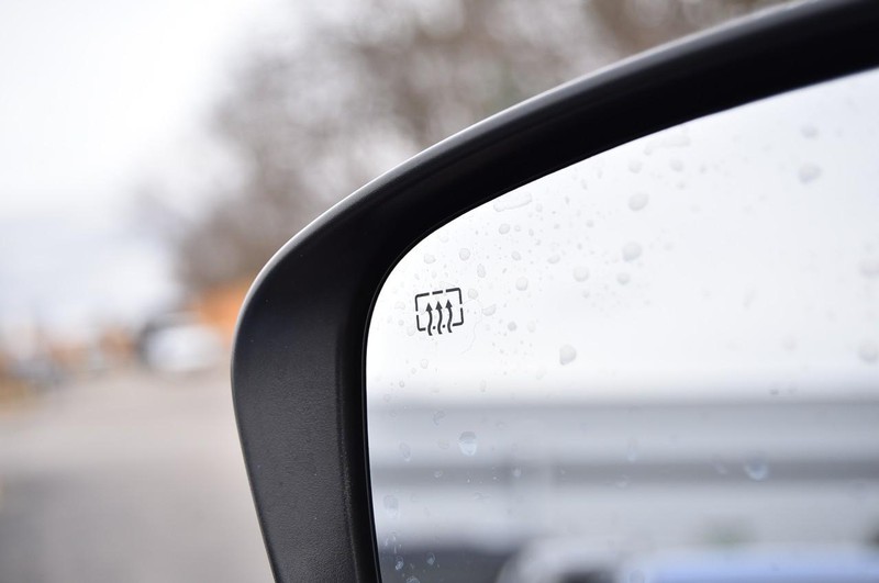 Nissan Murano Vehicle Full-screen Gallery Image 12