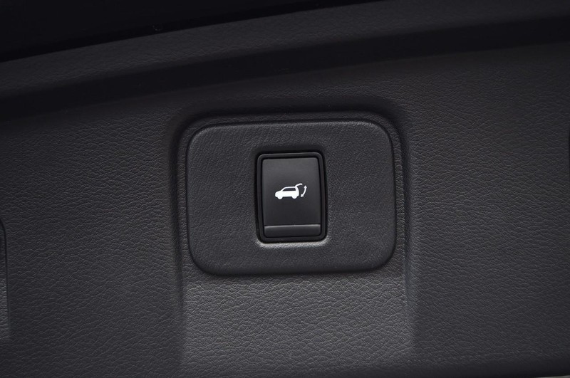 Nissan Murano Vehicle Full-screen Gallery Image 30