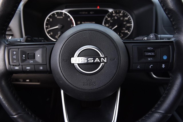 Nissan Rogue Vehicle Image 18