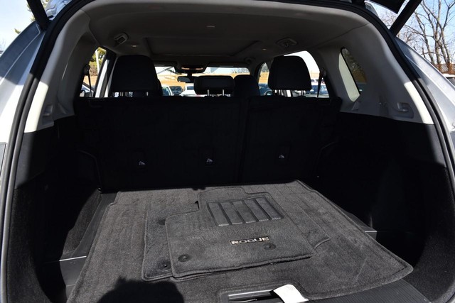 Nissan Rogue Vehicle Image 25