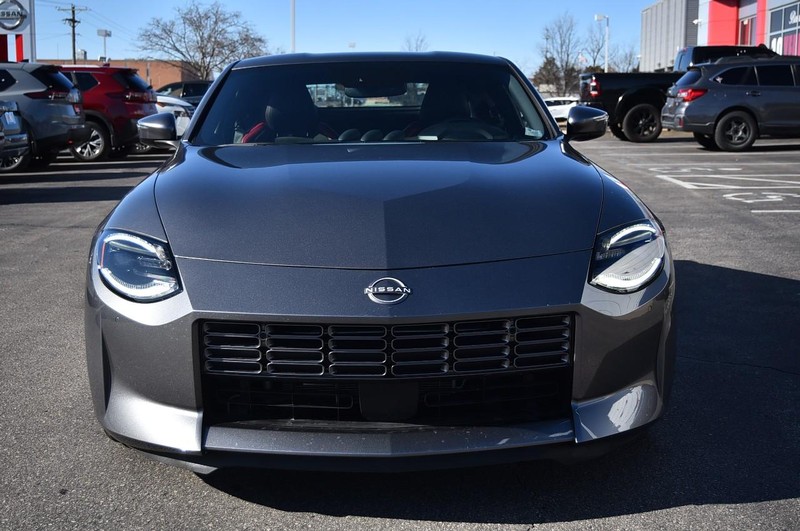 Nissan Z Vehicle Full-screen Gallery Image 4