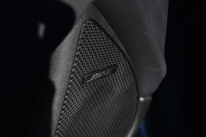 Nissan Z Vehicle Full-screen Gallery Image 11