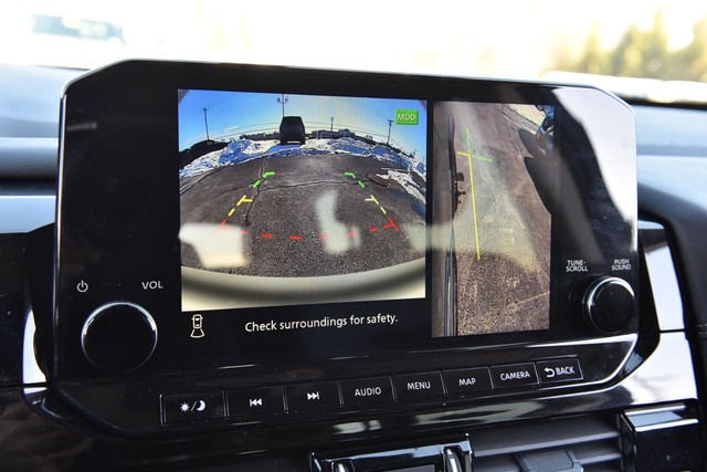 Nissan Pathfinder Vehicle Image 15