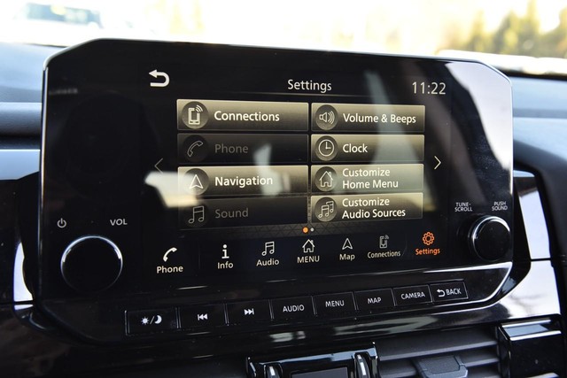 Nissan Pathfinder Vehicle Image 18