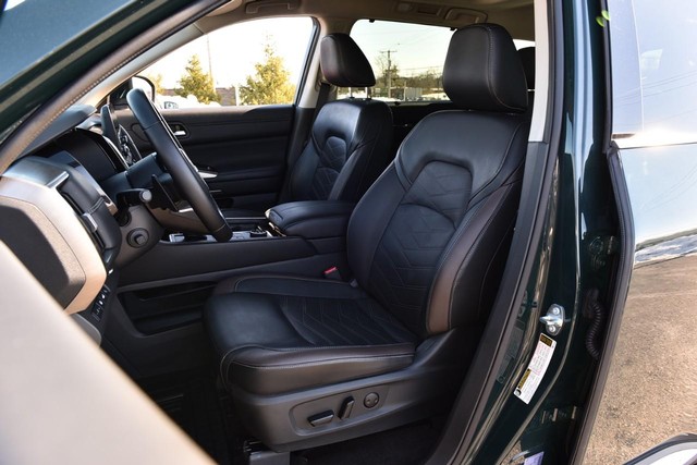 Nissan Pathfinder Vehicle Image 24