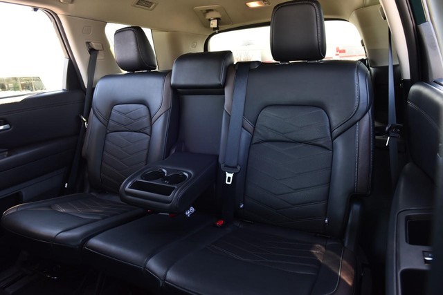 Nissan Pathfinder Vehicle Image 27