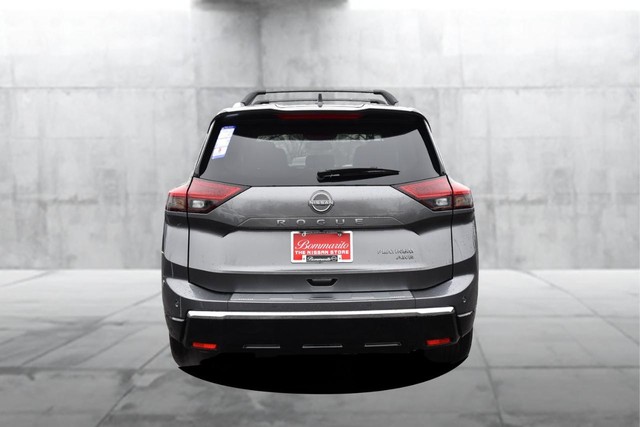 Nissan Rogue Vehicle Full-screen Gallery Image 6