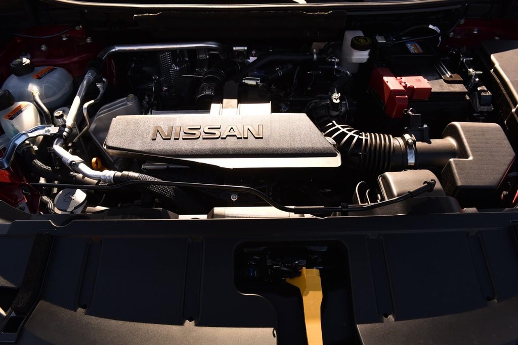 Nissan Rogue Vehicle Image 31