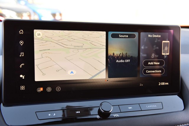 Nissan Rogue Vehicle Image 18