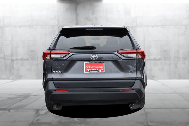 Toyota RAV4 Vehicle Image 06