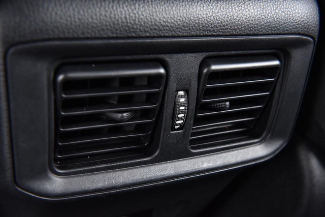 Toyota RAV4 Vehicle Image 20