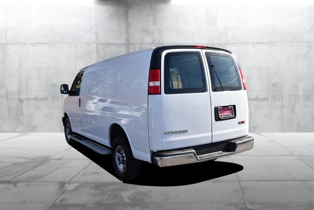 GMC Savana Cargo Van Vehicle Image 07