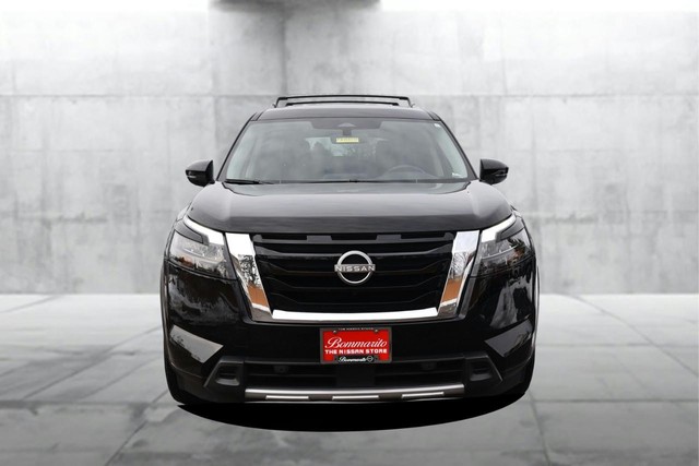 Nissan Pathfinder Vehicle Image 04