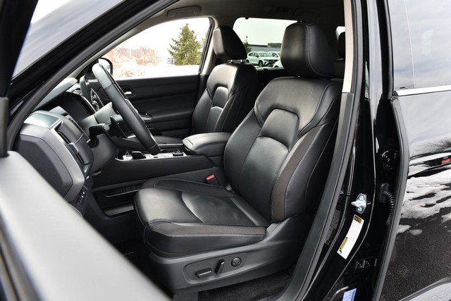 Nissan Pathfinder Vehicle Image 23