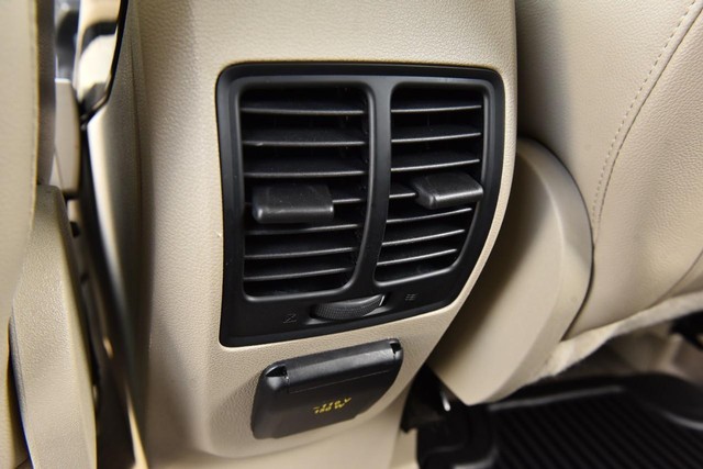 Ford Escape Vehicle Image 25