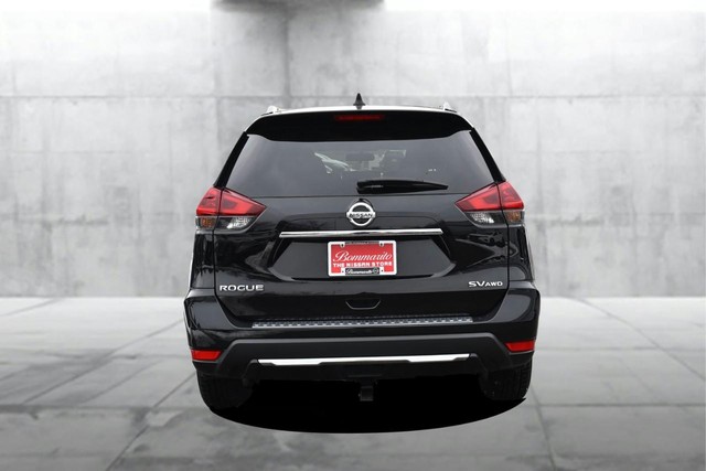 Nissan Rogue Vehicle Image 06