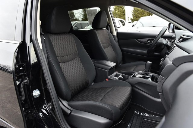 Nissan Rogue Vehicle Image 22