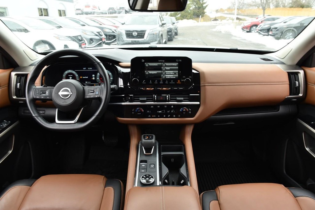 Nissan Pathfinder Vehicle Image 08