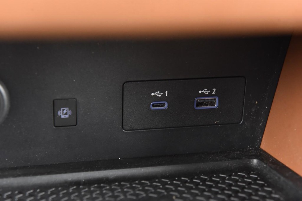 Nissan Pathfinder Vehicle Image 21