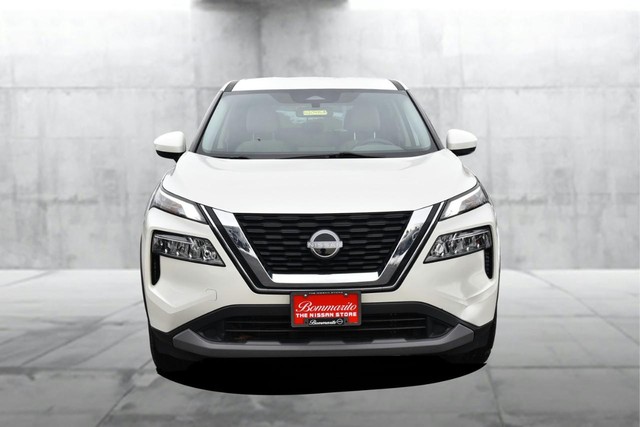 Nissan Rogue Vehicle Image 04