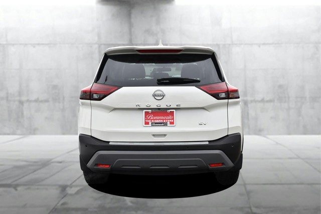 Nissan Rogue Vehicle Image 06