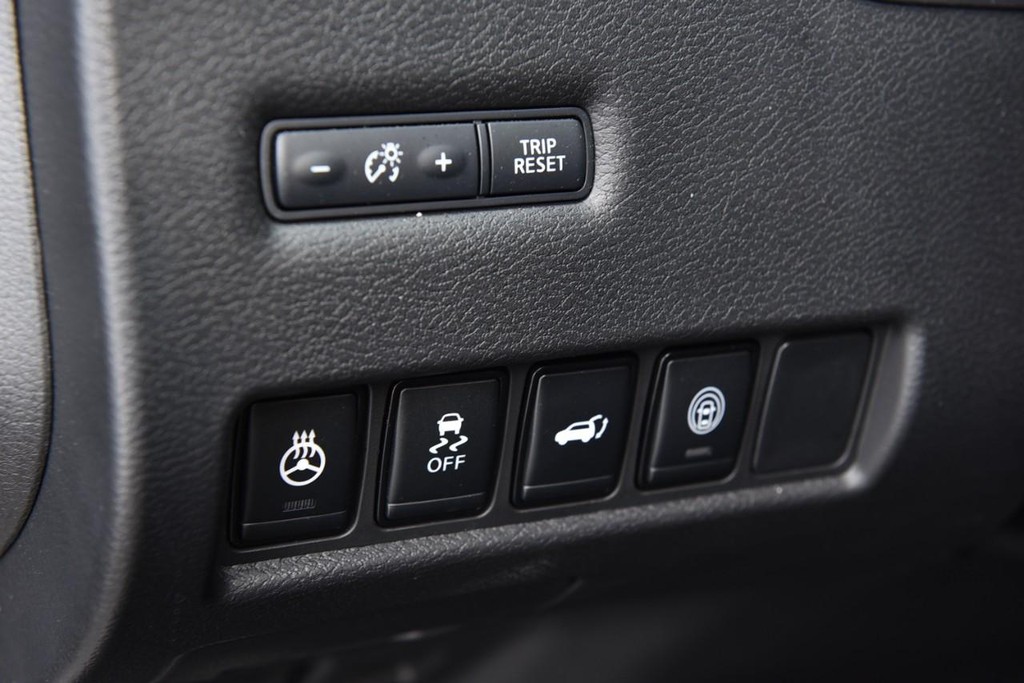 Nissan Murano Vehicle Image 13